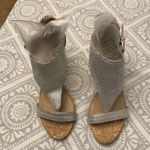 DONALD J PLINER JUNE SANDALS